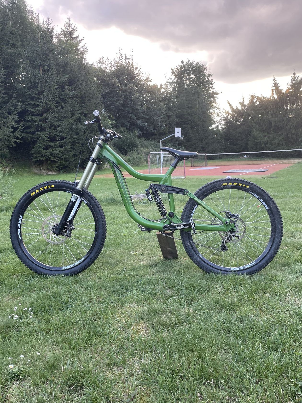 Vtt best sale kona operator