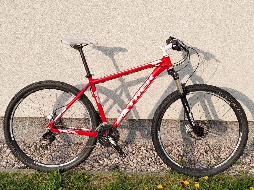 Trek Cobia 29