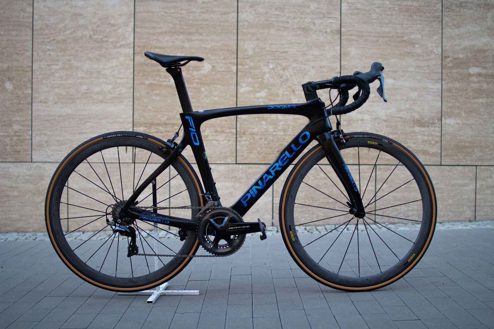 Pinarello dogma cheap f10 cena