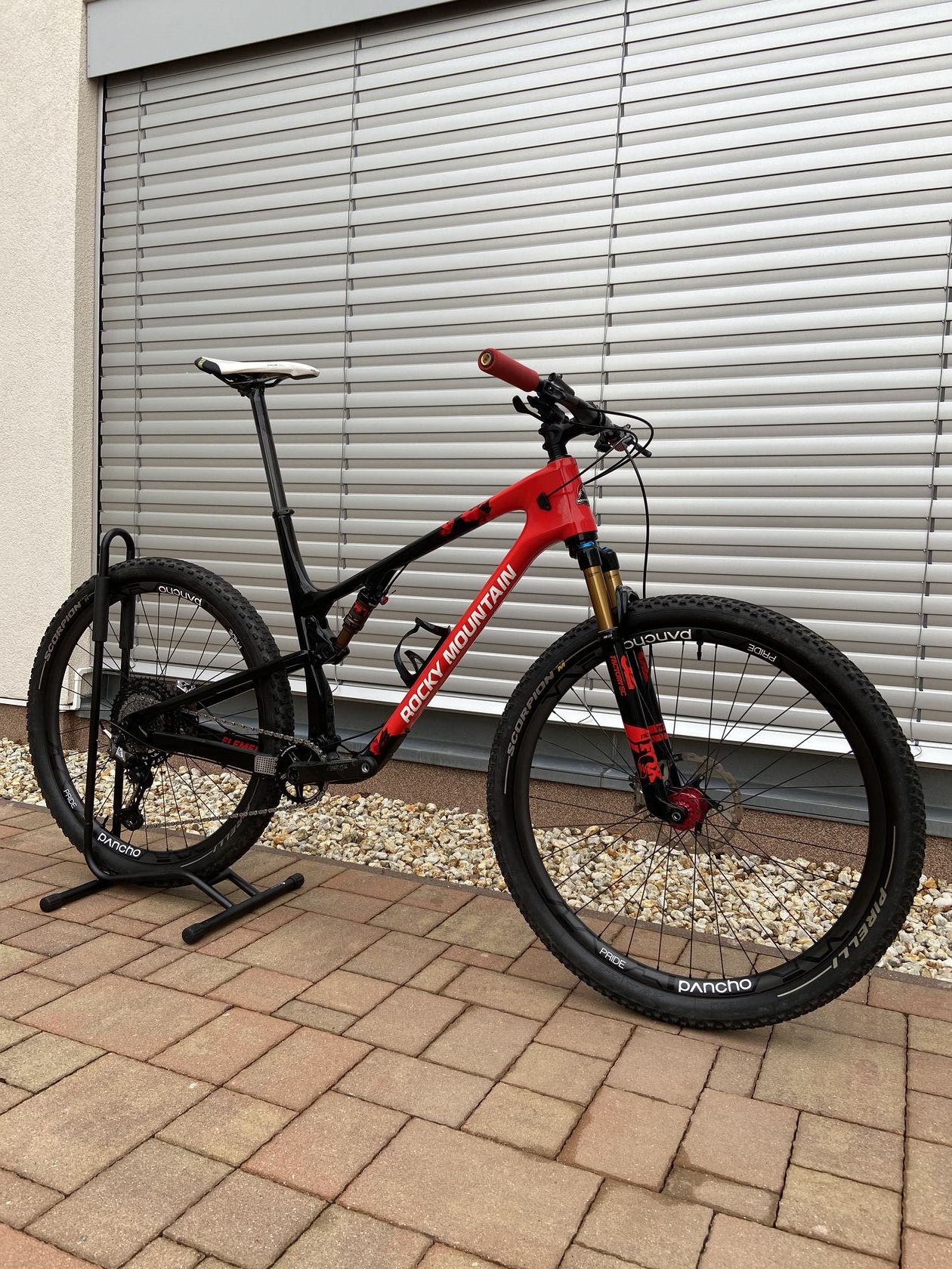 Rocky mountain sale element xco