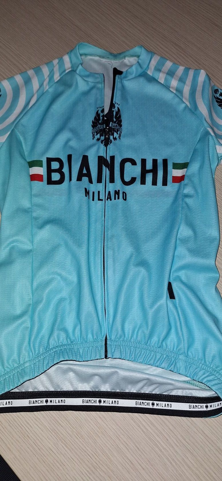 Krásné dámské Bianchi dresy - originál Itálie 