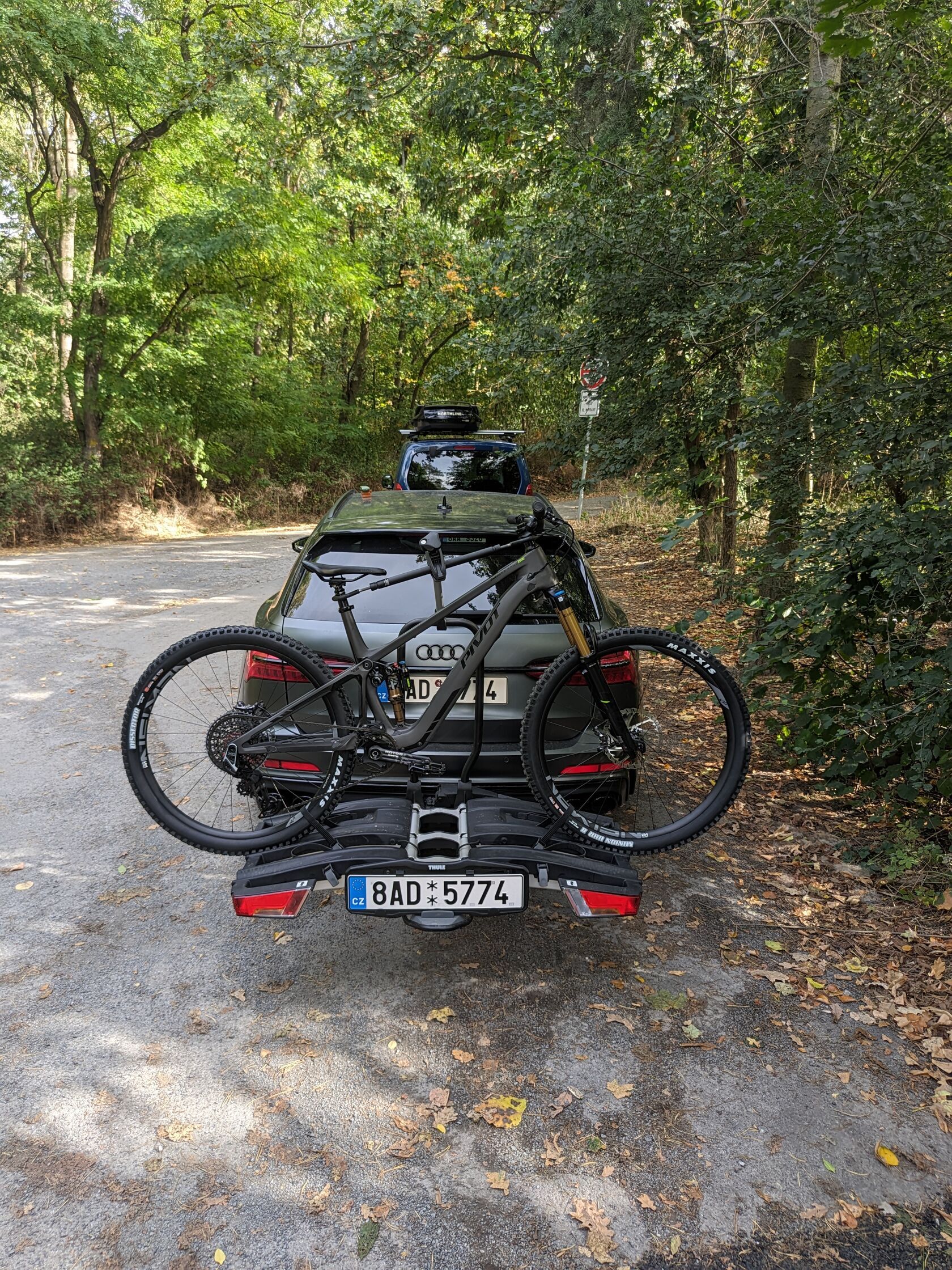 THULE EASY FOLD XT 934 pro 3 kola za 15 000 K Cyklobazar.cz