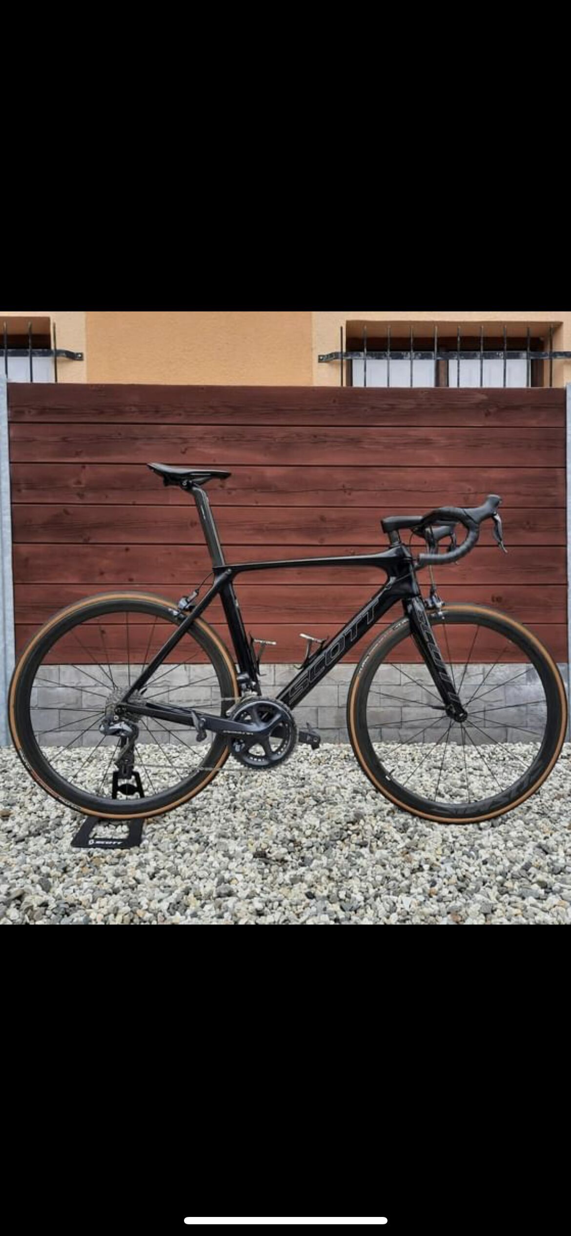 Scott Foil 15 Ultegra Di2 za 42 000 K Cyklobazar.cz