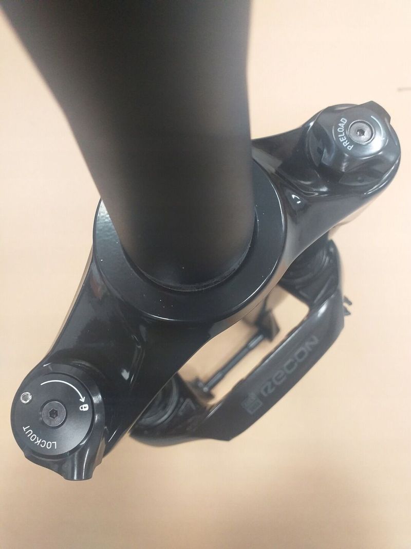 Rock Shox Recon 29" 100 mm 15x110