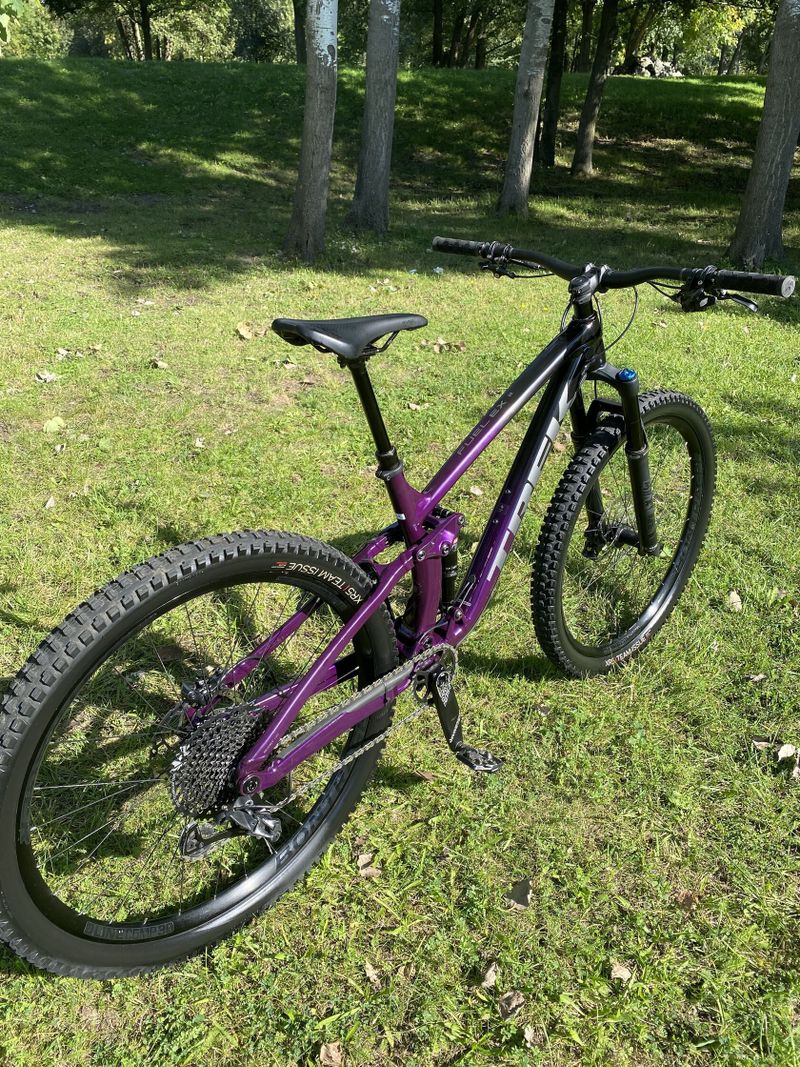 TREK Fuel EX 8