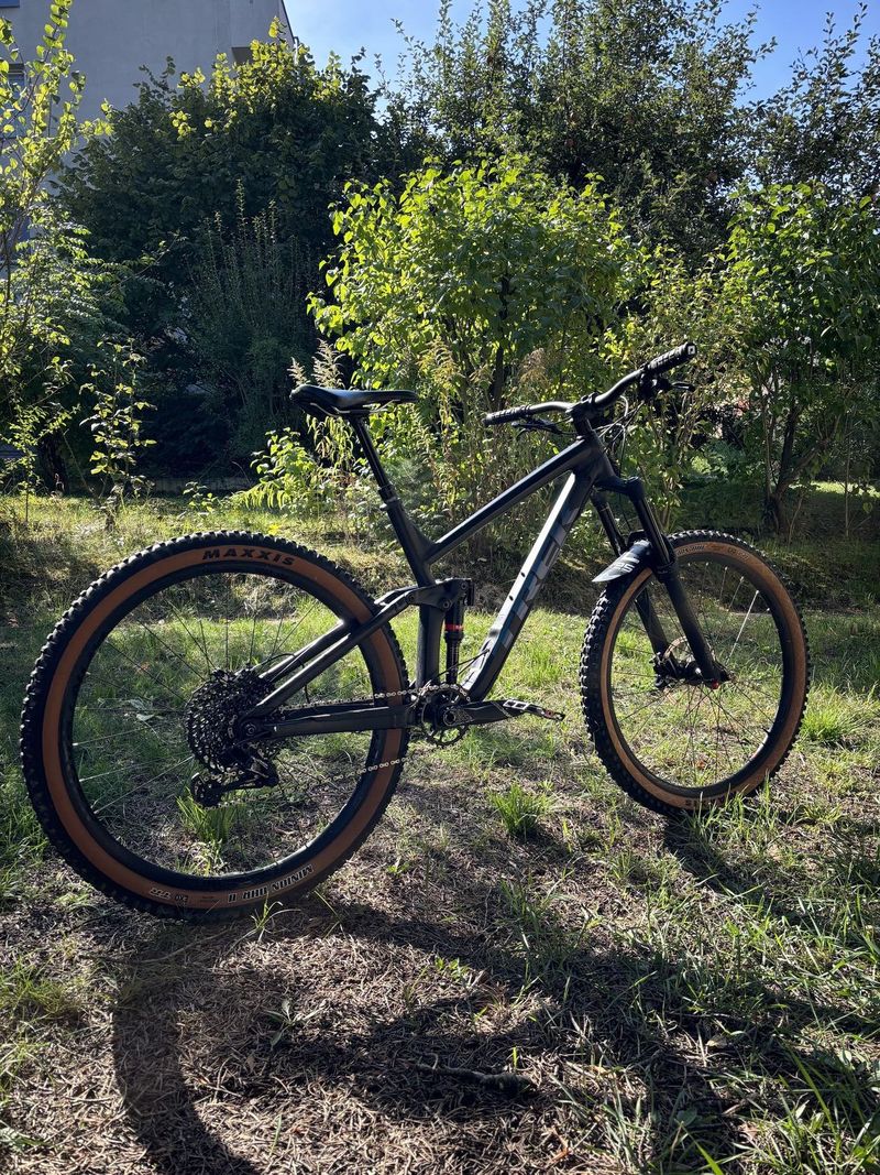 Trek slash 8