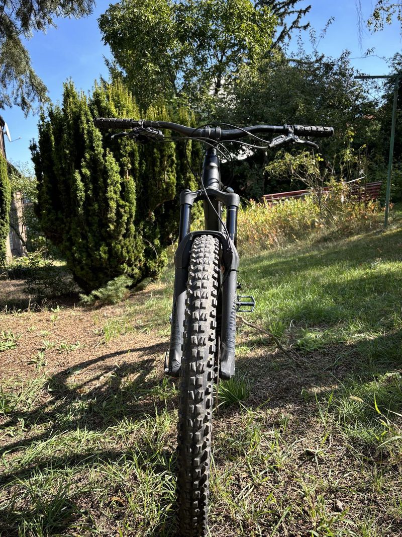 Trek slash 8