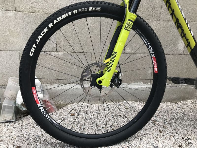 Grand Canyon CF SLX vel. M 9,5kg