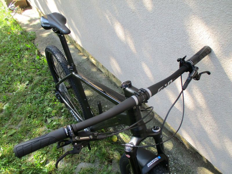 Nové 29" kolo Maxbike M909 19", vidlice Suntour Raidon RL-R air, Shimano SLX 1x12, BOOST pevné osy