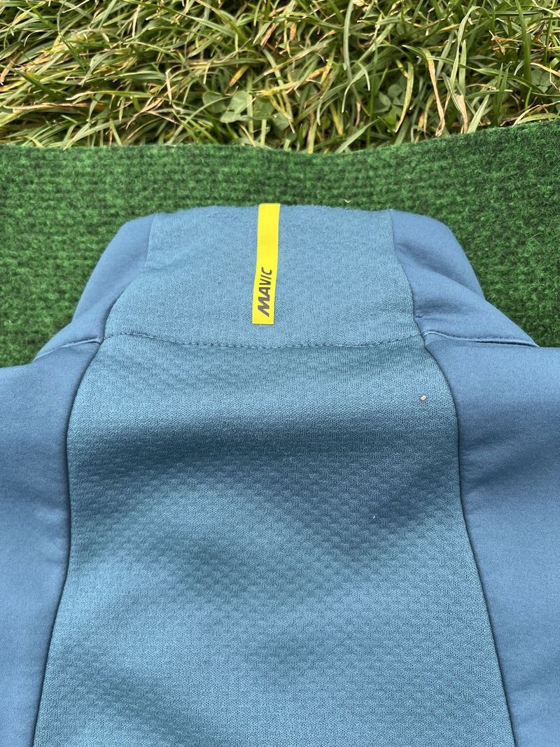 Zimní cyklistická bunda Mavic Essential Softshell Jacket - majolica blue