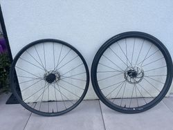 Výplety Giant P-R2 Disc wheelset, alloy bezdušové, včetně kotoučů 160/140.