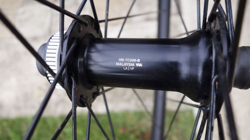 Zapletené kola Shimano Deore