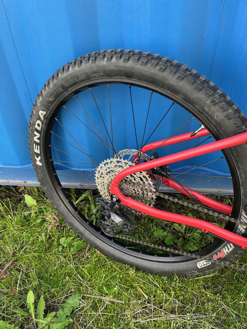 Trail hardtail Pells Root vel. L