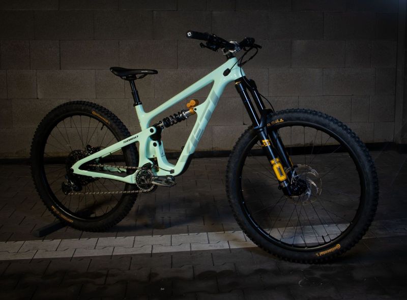 YETI SB160, turq, vel.: M, custom build