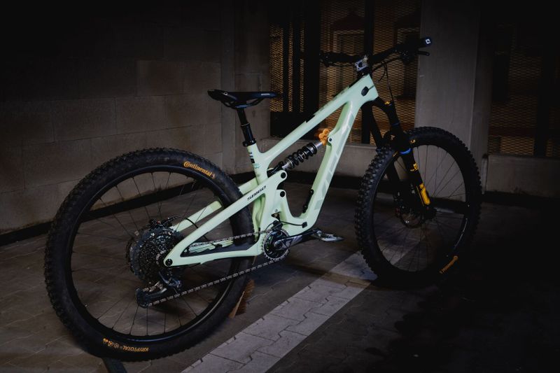 YETI SB160, turq, vel.: M, custom build