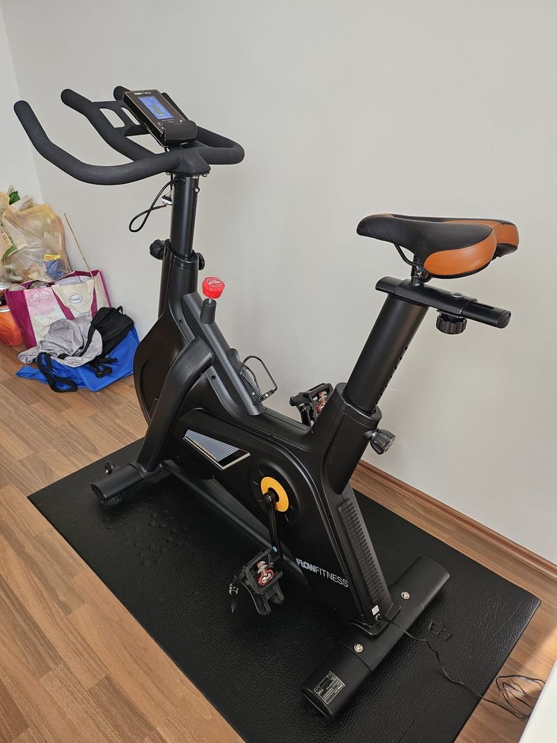 Cyklotrenažér Flow Fitness Stelvio Racer Pro i