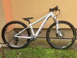 Lehke detske kolo, Canyon XS, fox, shimano 1/11, dt swiss