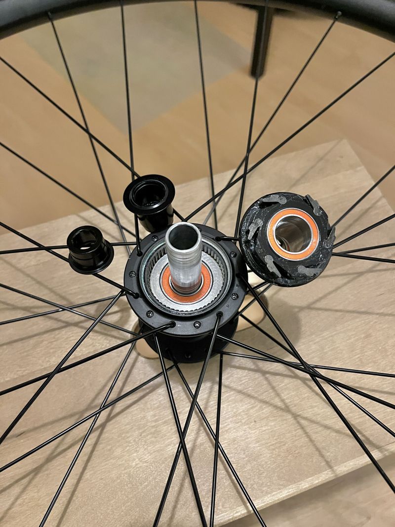 Zadní kolo 29” Bontrager Line Comp 30 TLR Boost