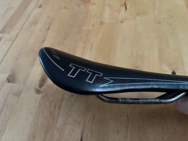 sedlo Selle Italia FLITE TT 165gr. titan ližiny, zachovalé