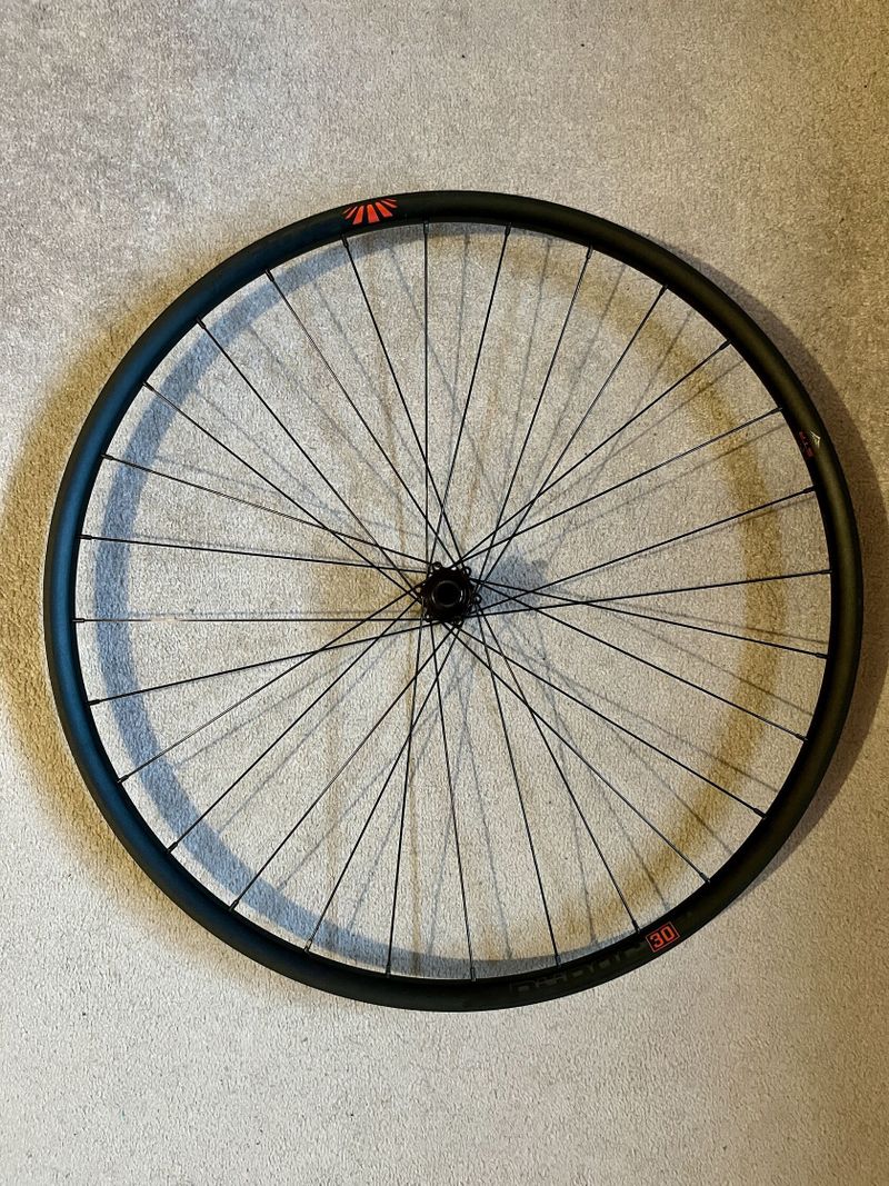 Zapletená kola SUNringlé Düroc 30 Expert 29”