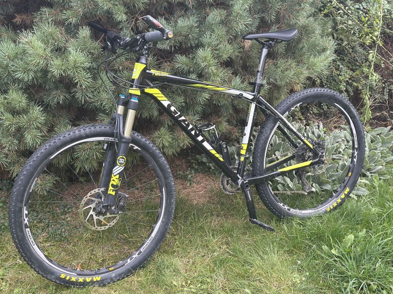 GIANT Talon 27,5 RC LTD L-Vidlice FOX 32, ZAPLETENÁ KOLA Shimano! Velmi dobrý stav