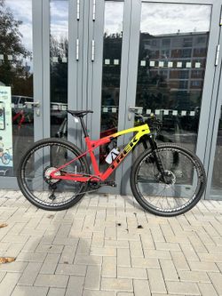 TREK Supercaliber 9.8 XT gen.1