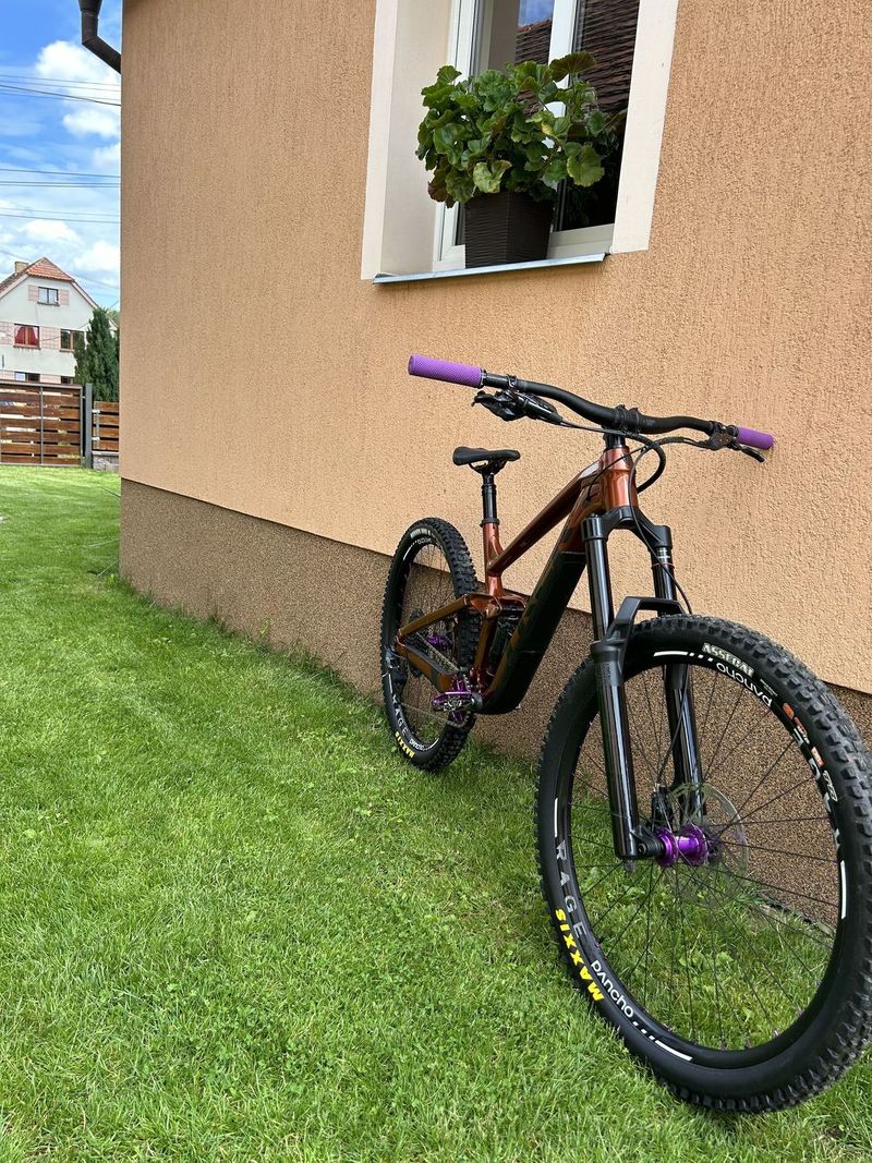 Trek Slash 8, vel L, CUSTOM