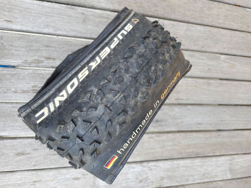 2ks MTB pláště Continental Mountain King Supersonic - 26 x 2,2 palců