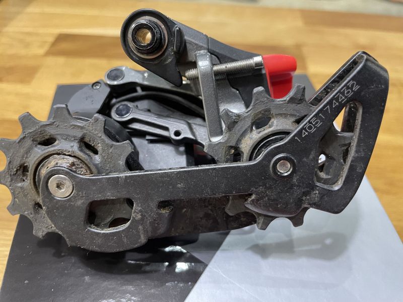 Přehazovačka SRAM RIVAL AXS D1 36z