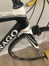 Karbonové silniční kolo Colnago