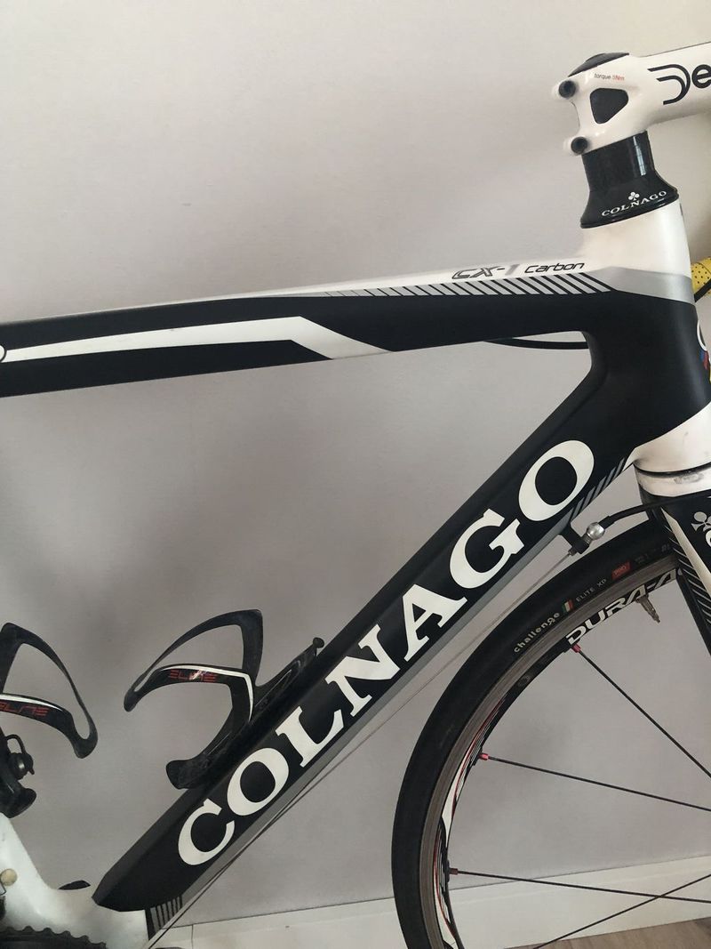 Karbonové silniční kolo Colnago