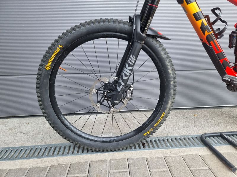 Trek remedy 8 M-L