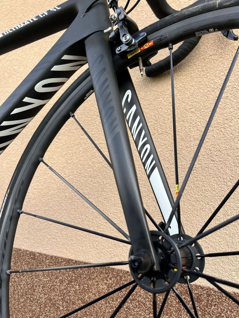 CANYON Ultimate CF SL velikost S