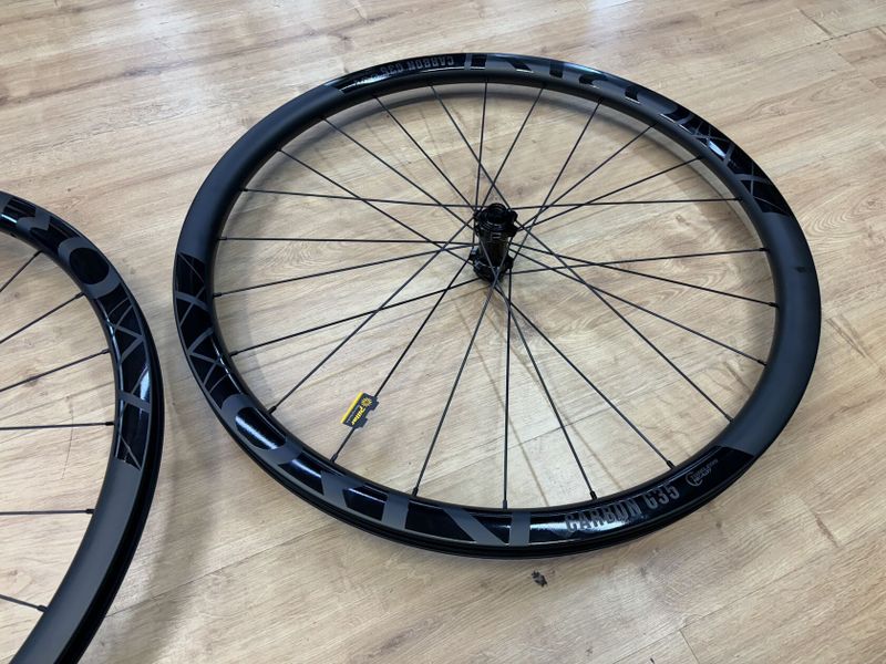 ZAPLETENÁ KARBONOVÁ KOTOUČOVÁ PLÁŠŤOVÁ KOLA ELITEWHEELS - ORIN 35 - NOVÁ