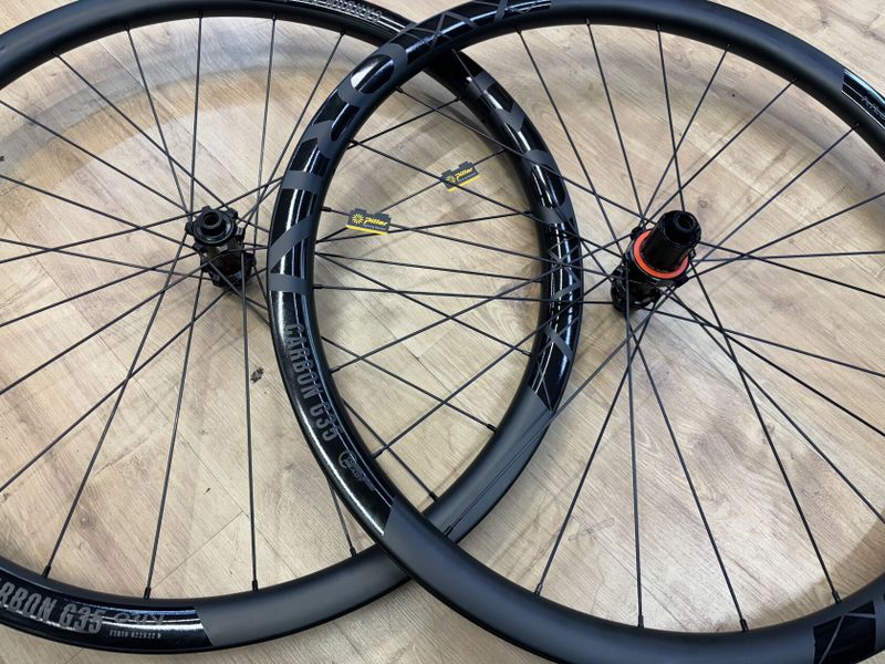 ZAPLETENÁ KARBONOVÁ KOTOUČOVÁ PLÁŠŤOVÁ KOLA ELITEWHEELS - ORIN 35 - NOVÁ