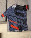 NOVY cyklo dres Specialized