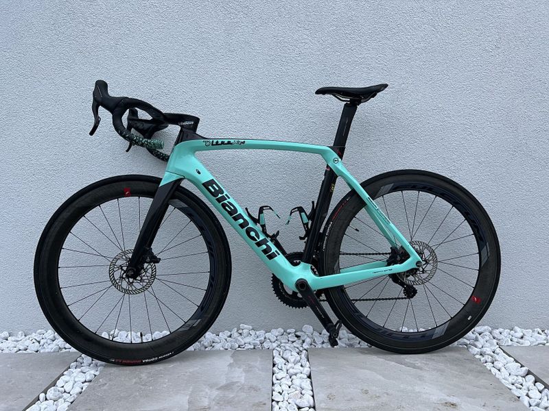 Bianchi Oltre XR4 Disc Super record