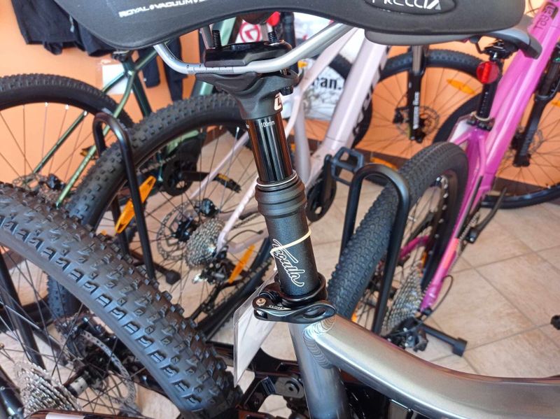 eMTB Leader Fox Arran, motor Panasonic, 720Wh baterie