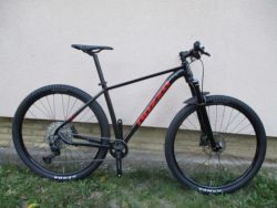 Nové 29" kolo ROZZO BOOST, vzduchová vidlice Suntour Raidon 34, osazení Shimano Deore1x12, pevné osy