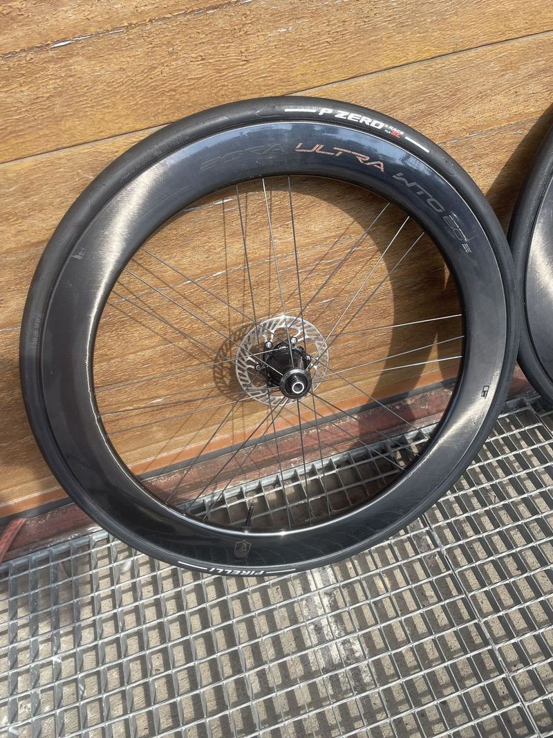 Prodám Campagnolo BORA Ultra wto 60 