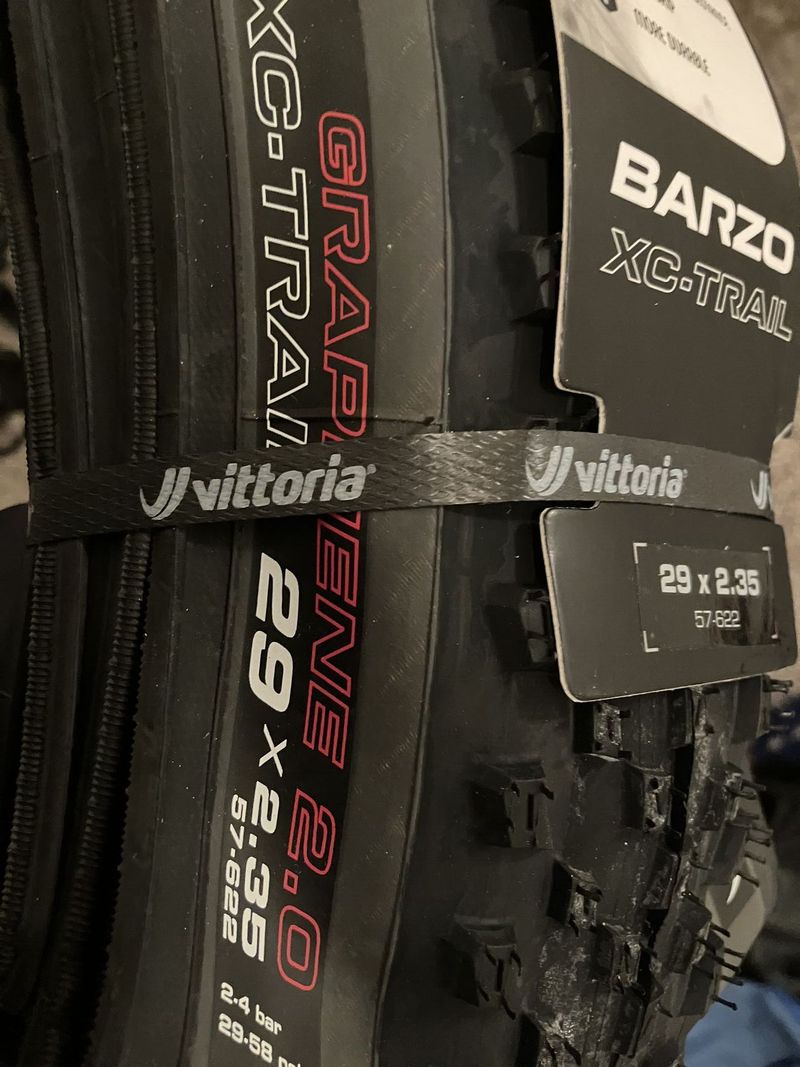 Vittoria Barzo TNT G2.0 29x2.35