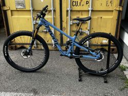 Celoodpružené kolo Pivot Trail 429 PRO XT/XTR - Pacific Blue, vel. S