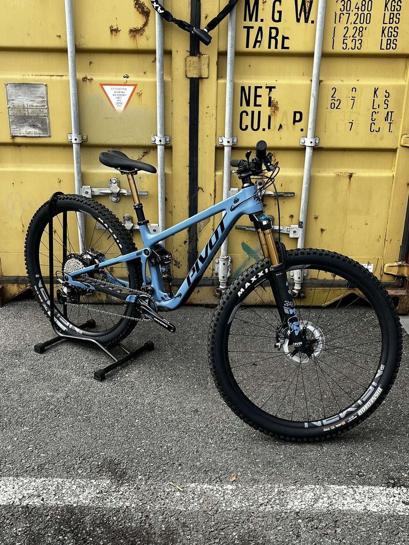 Celoodpružené kolo Pivot Trail 429 PRO XT/XTR - Pacific Blue, vel. S