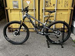 Celoodpružené kolo Pivot Trail 429 Enduro PRO XT/XTR, Silver Metallic - TESTOVACÍ KOLO vel. M