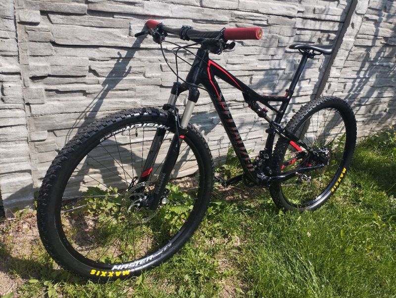 Specialized Epic celoodpružené kolo v dobrém stavu