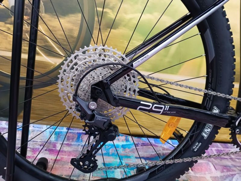 !!!NOVÝ!!! GALAXY SKYLAB 3.0 29" ČERNÁ, vel. "M", Shimano Deore, pevné osy