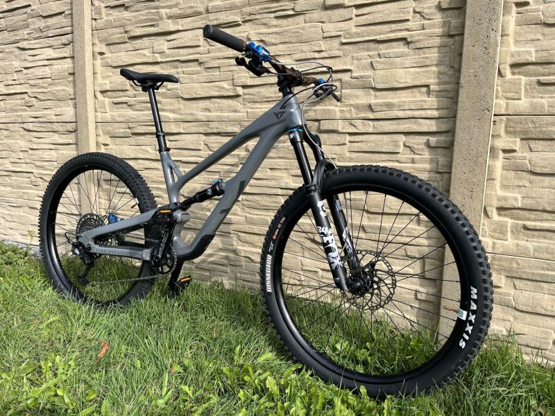 YT JEFFSY 29 CF Comp velikost "L"