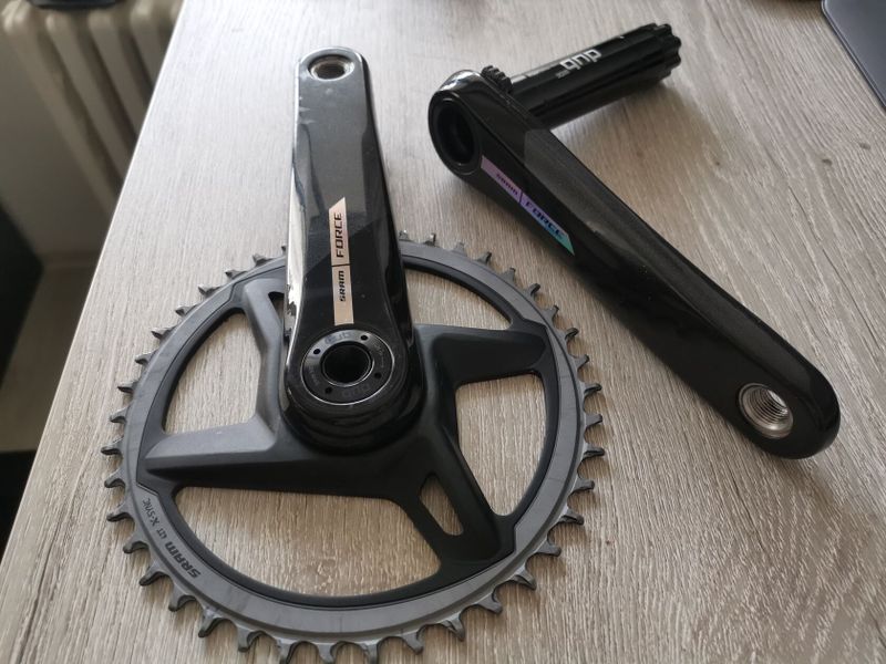 Kliky s převodníkem Sram Force D2 165 mm DUB wide 42z. 