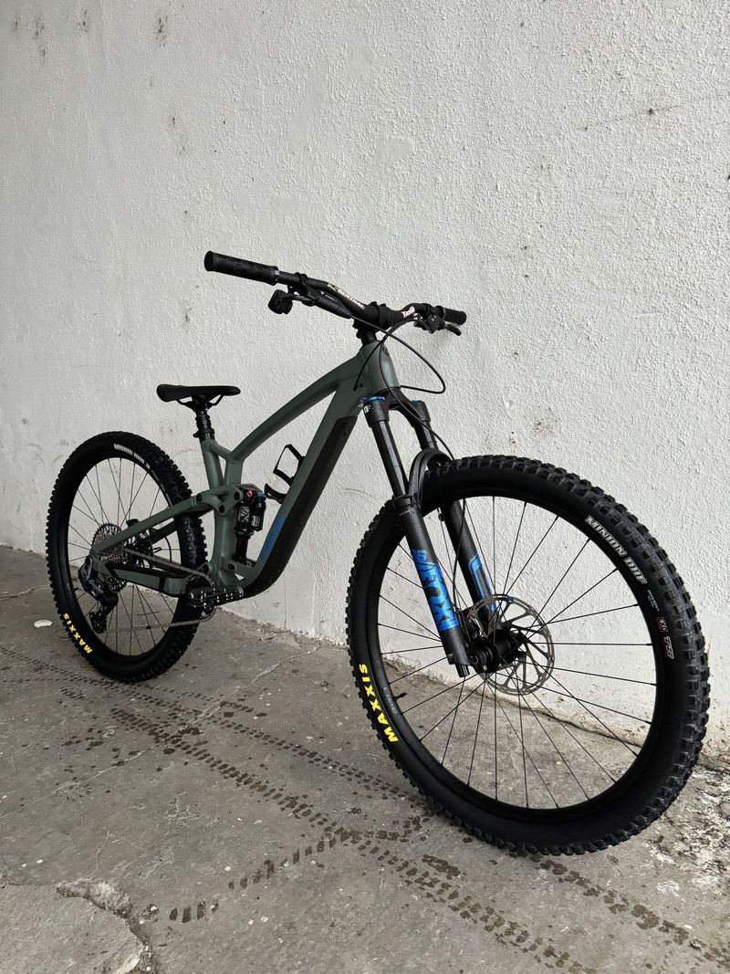 Trek Fuel Ex 8 GX AXS T-TYPE 2025