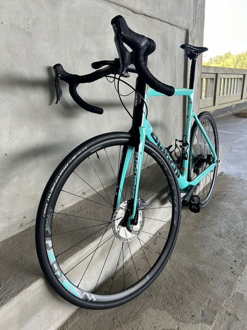 Bianchi ARIA disc 2020, Ultegra DI2, vel 61